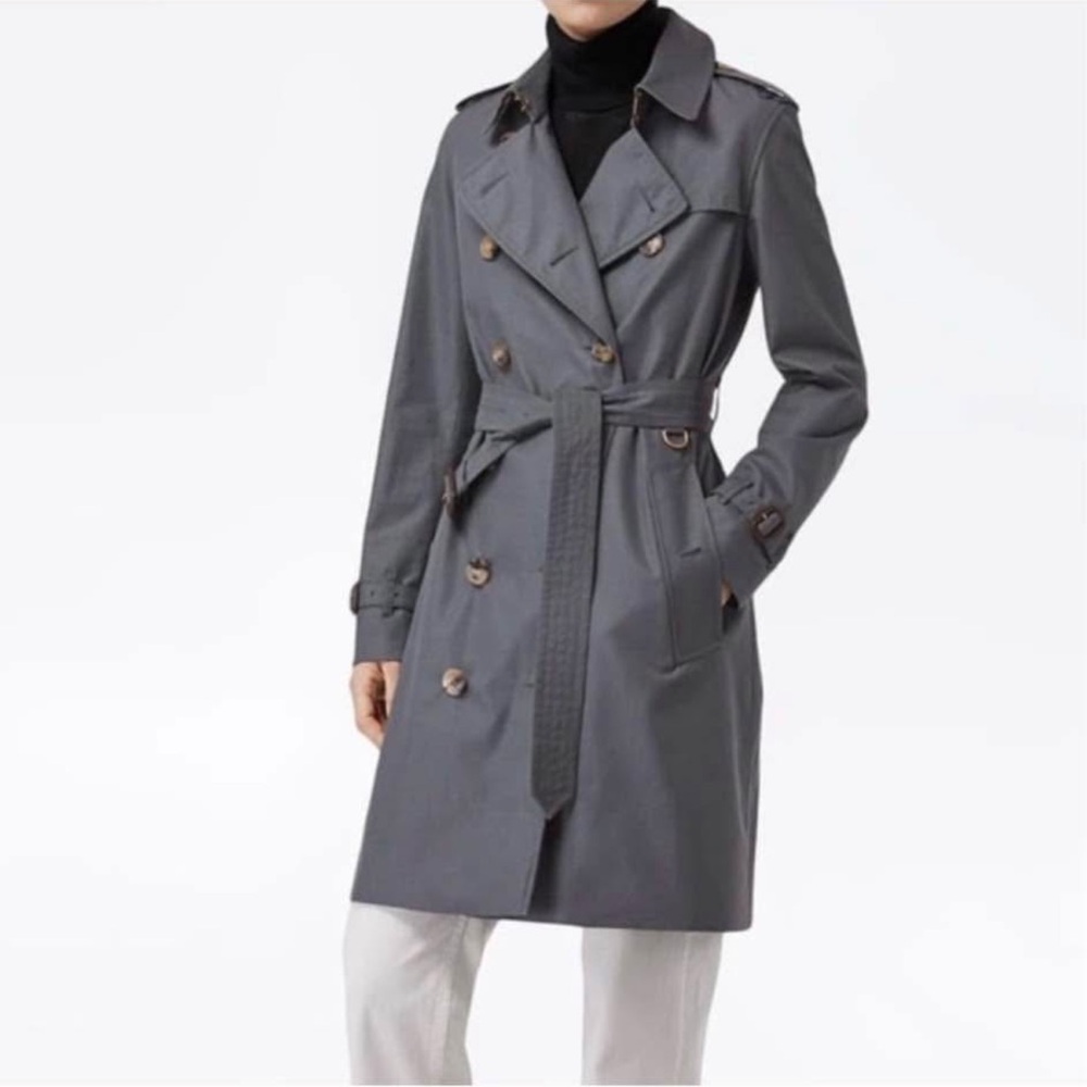 Burberry Kensington Mid length Trench Coat